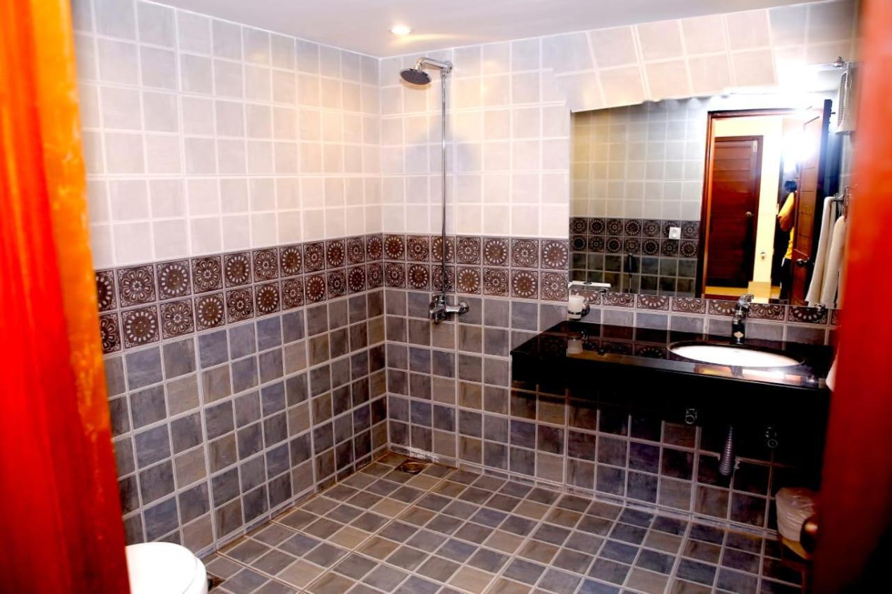 Hotel Noor Plaza Lahore Extérieur photo