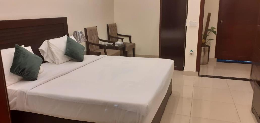 Hotel Noor Plaza Lahore Extérieur photo